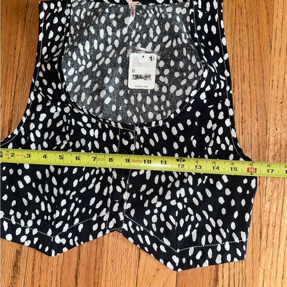 New with tags Free People Bennet Black and Ivory vest top - Picture 5 of 5